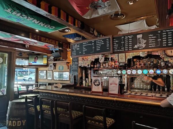 Best Sports Bars in Toulouse - The Melting Pot Pub