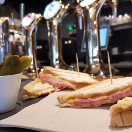 Best Sports Bars in Lille - The Queen Victoria