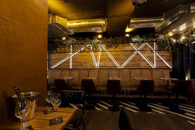 Best Sports Bars in Paris - Pub Saint Germain