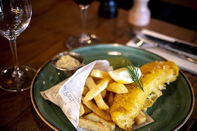 Best Sports Bars in Paris - Pub Saint Germain