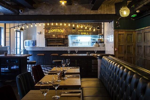 Best Sports Bars in Paris - Pub Saint Germain