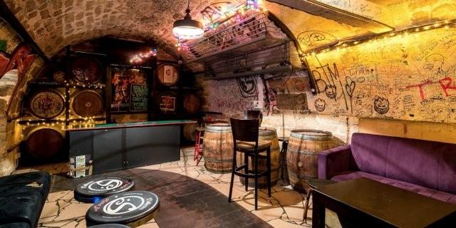 Best Sports Bars in Paris - O'Sullivans Rebel Bar