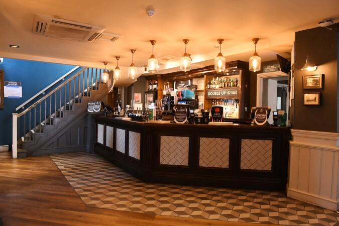 Best Sports Bars in Newcastle - Cherry Tree (Newcastle-U-Lyme)