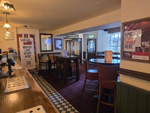 Best Sports Bars in Newcastle - Cherry Tree (Newcastle-U-Lyme)