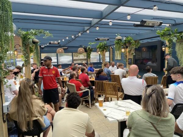 Best Sports Bars in Maidenhead - Thatched Cottage (Maidenhead)