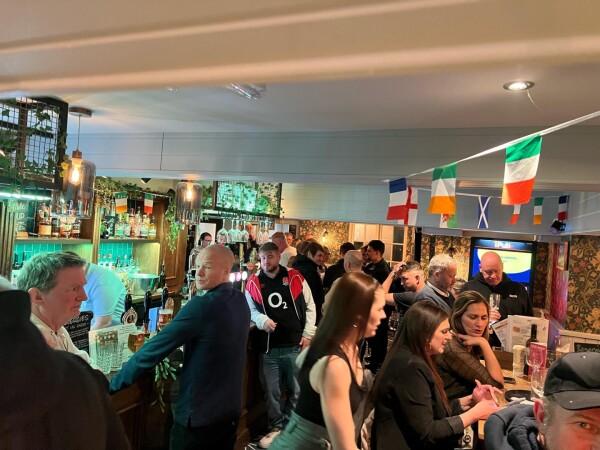 Best Sports Bars in Maidenhead - Thatched Cottage (Maidenhead)