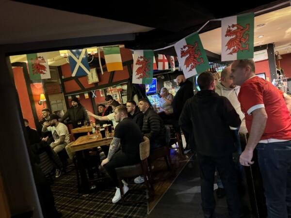 Best Sports Bars in Mid  Glamorgan - Three Elms (Whitchurch)