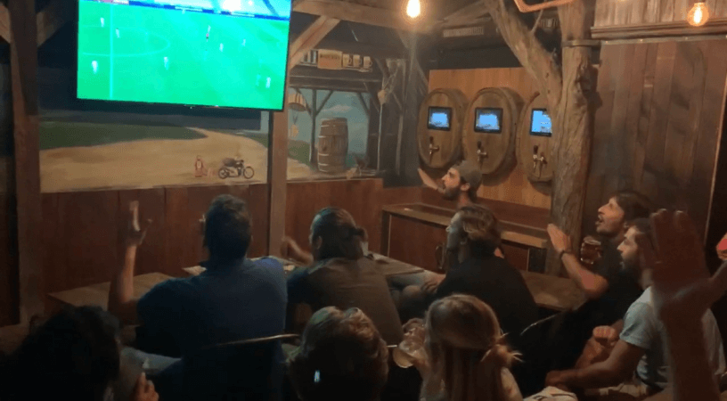 Best Sports Bars in Paris - Chope-Moi Pigalle