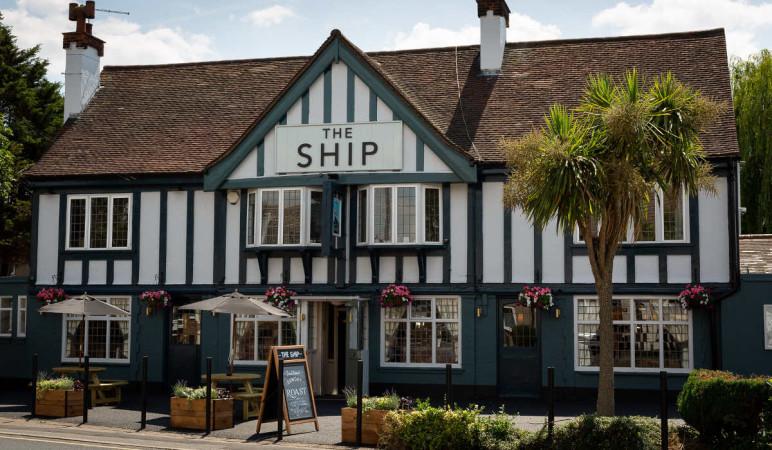 Best Sports Bars in Grays - The Ship