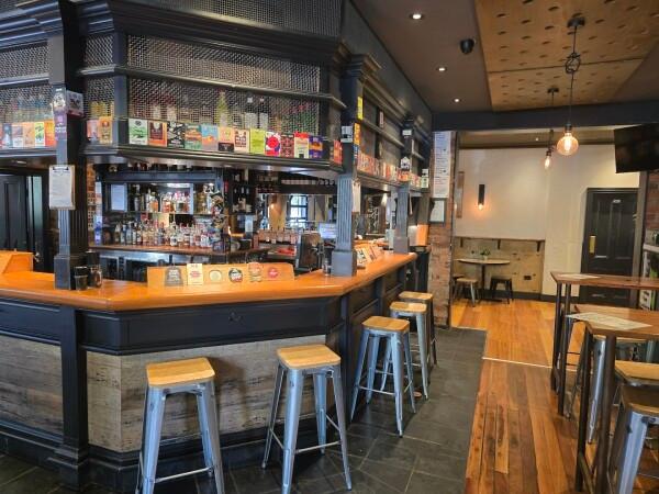 Best Sports Bars in Windsor - The Windsor Alehouse