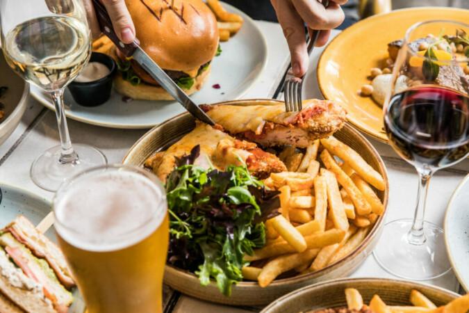 Best Sports Bars in Airlie Beach - Jubilee Tavern