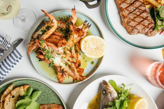 Best Sports Bars in Mountain Creek - Brightwater Hotel