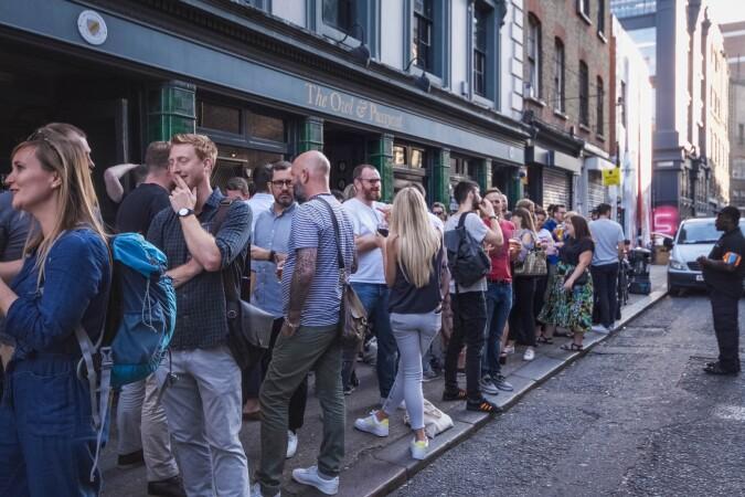 Best Sports Bars in Shoreditch - Owl and Pussycat