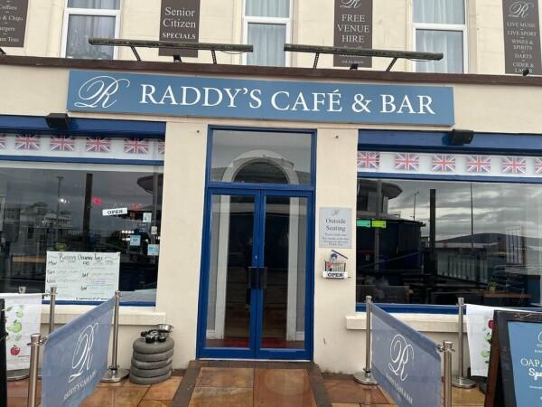 Best Sports Bars in North Somerset - Raddys Café & Bar