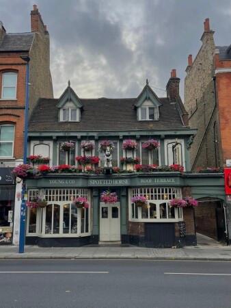 Best Sports Bars in London - Spotted Horse