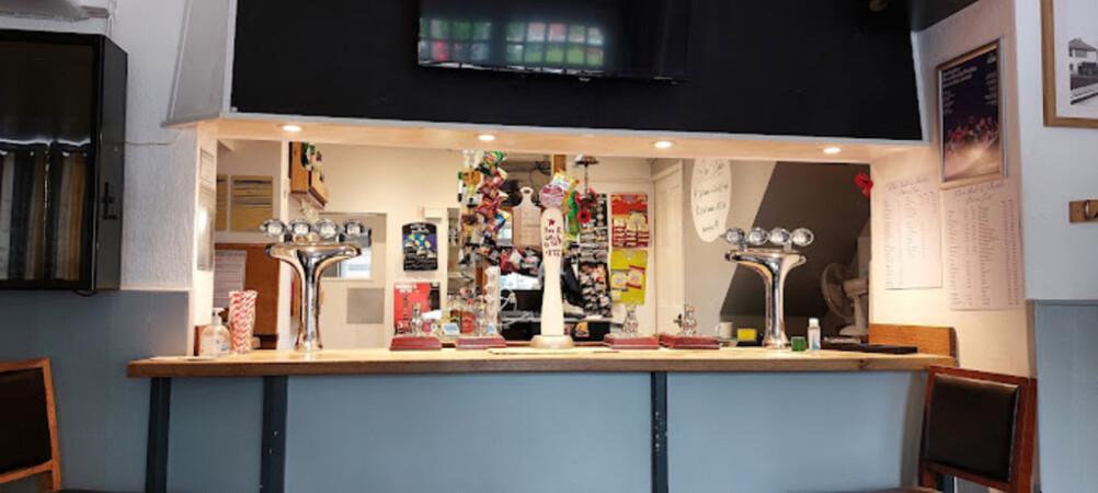 Best Sports Bars in Shinfield - Bell & Bottle