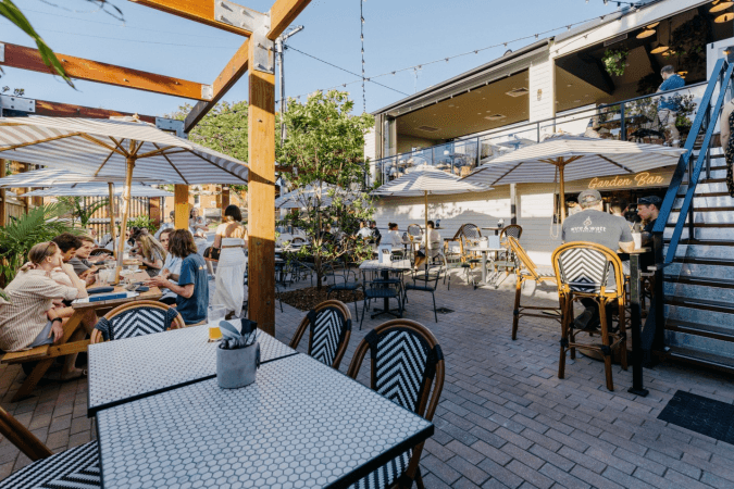 Best Sports Bars in Lutwyche - Crown Hotel