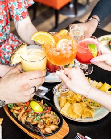 Best Sports Bars in Paris - Indiana Café Richelieu Drouot