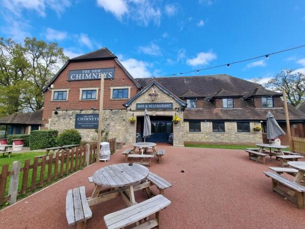 Best Sports Bars in Ashford - New Chimneys