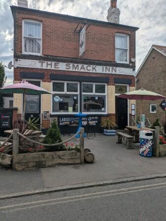 Best Sports Bars in Whitstable - Smack Inn