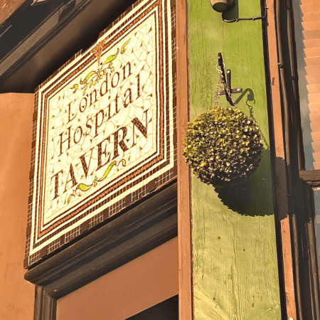 Best Sports Bars in London - London Hospital Tavern
