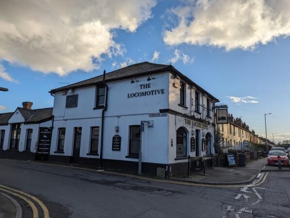 Best Sports Bars in Ashford - The Locomotive