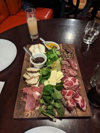 Best Sports Bars in Aix-en-Provence - Le Sainte Victoire