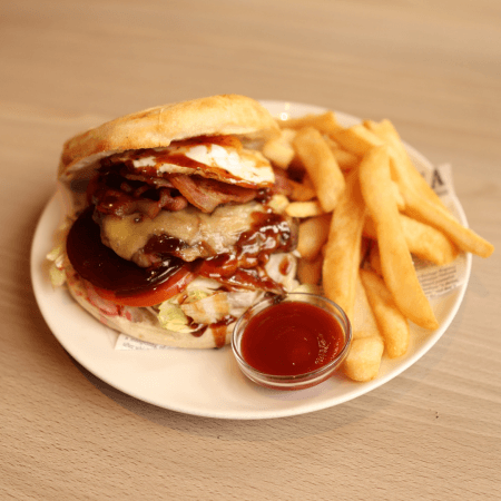 Best Sports Bars in Coburg - Drums Hotel