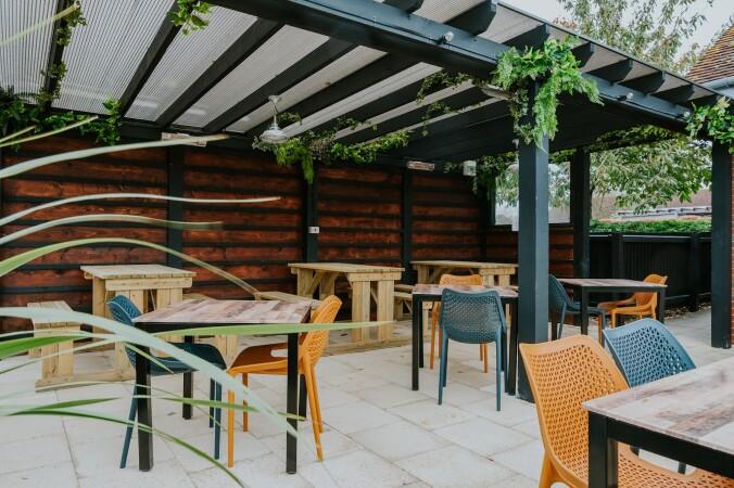 Best Sports Bars in Didcot - Ladygrove