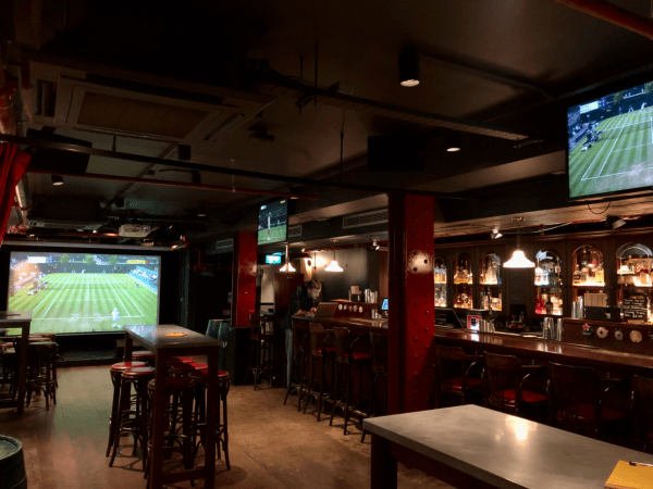 Best Sports Bars in London - Gibney's