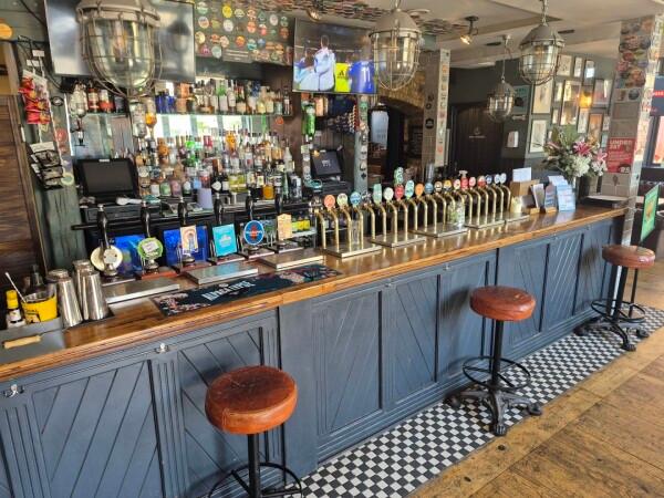 Best Sports Bars in London - The Prince of Wales Townhouse