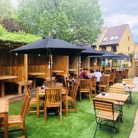 Best Sports Bars in London - The Prince of Wales Townhouse