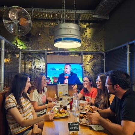 Best Sports Bars in vienna - Belushi's Vienna