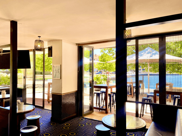 Best Sports Bars in East Perth - The Royal on the Waterfront
