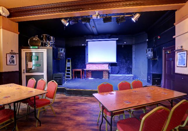 Best Sports Bars in Brentwood - Essex Arms