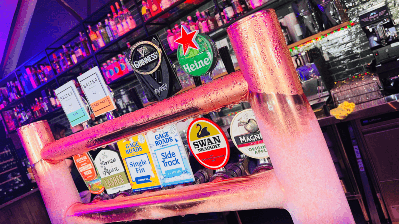 Best Sports Bars in Geraldton - The Foreshore Hangout Lounge