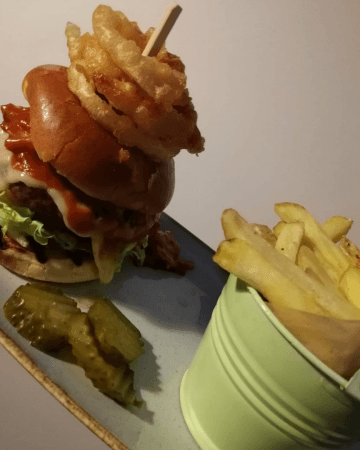 Best Sports Bars in Isleworth - The Milford Arms