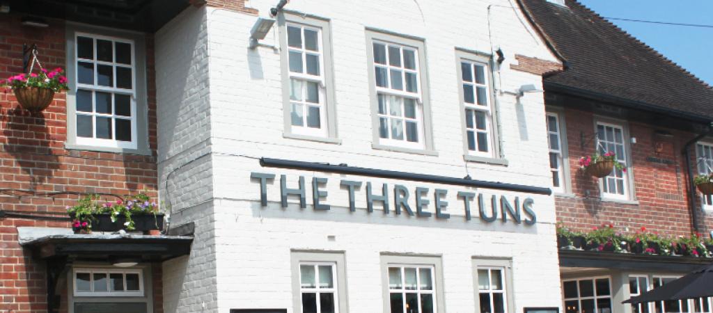 Best Sports Bars in Reading - The Three Tuns