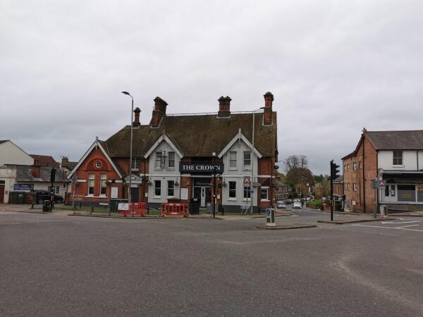 Best Sports Bars in St Albans - The Crown (St Albans)