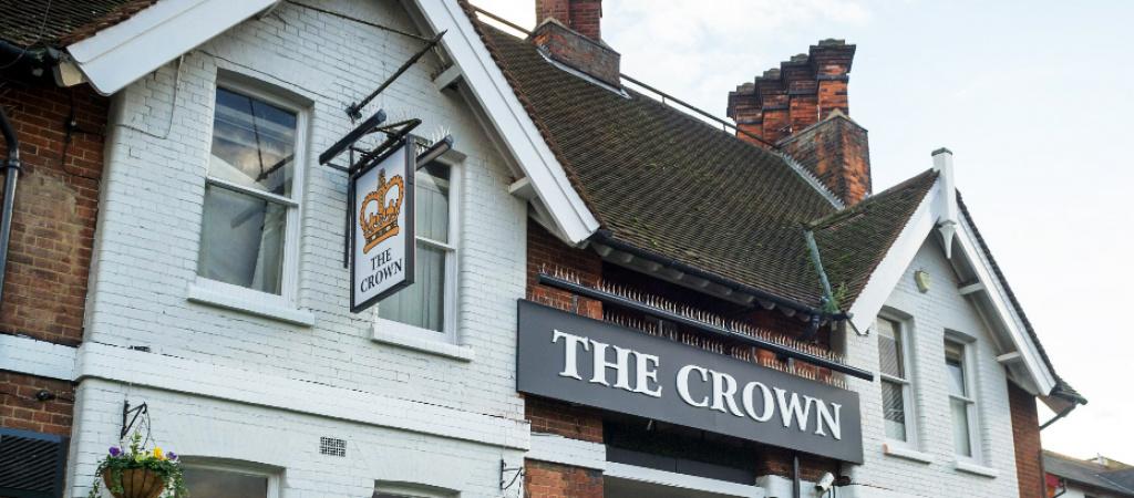Best Sports Bars in St Albans - The Crown (St Albans)