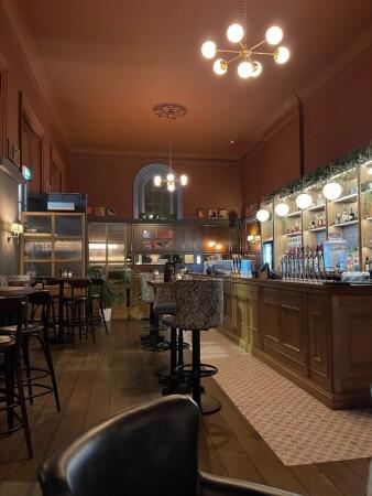 Best Sports Bars in London - Fox and Finch