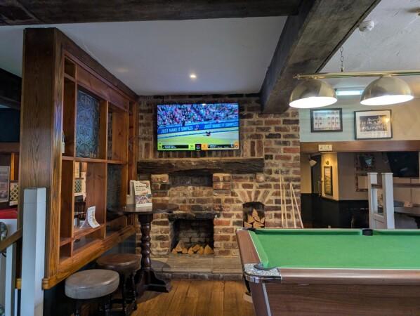 Best Sports Bars in Harrogate - Squinting Cat (Lund House Green)