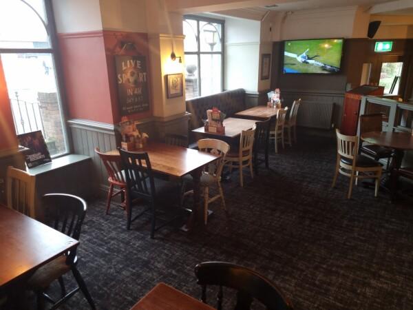 Best Sports Bars in Chesterfield - Donkey Derby (Chesterfield)