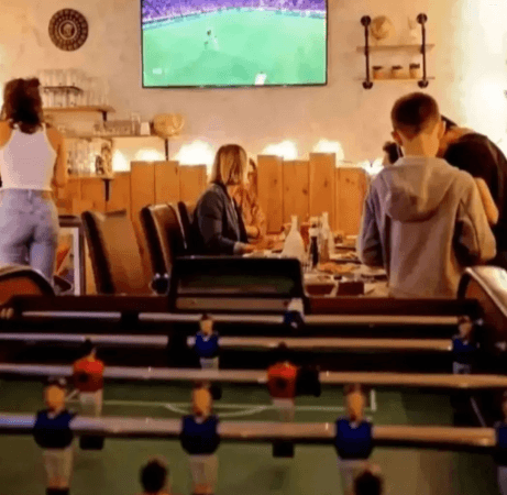 Best Sports Bars in La Teste de Buch - Pizza2Buch