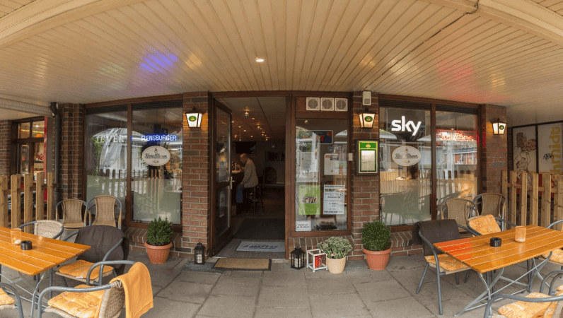 Best Sports Bars in Hamburg - Rissener Dorfkrug