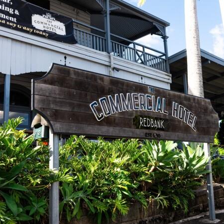 Best Sports Bars in Redbank - Commercial Hotel Redbank