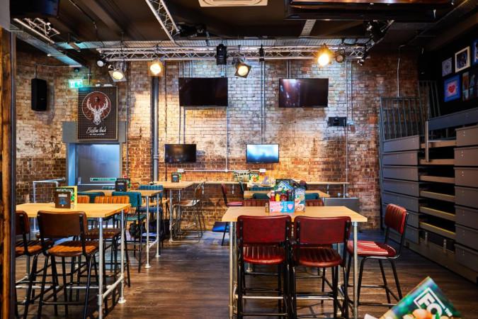 Best Sports Bars in London - Belushi's Hammersmith