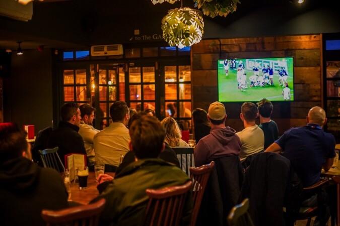 Best Sports Bars in London - Queen Adelaide