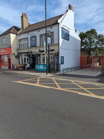 Best Sports Bars in London - Volunteer Plumstead