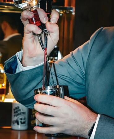 Best Sports Bars in Worcester - Mode Sports Bar & Grill